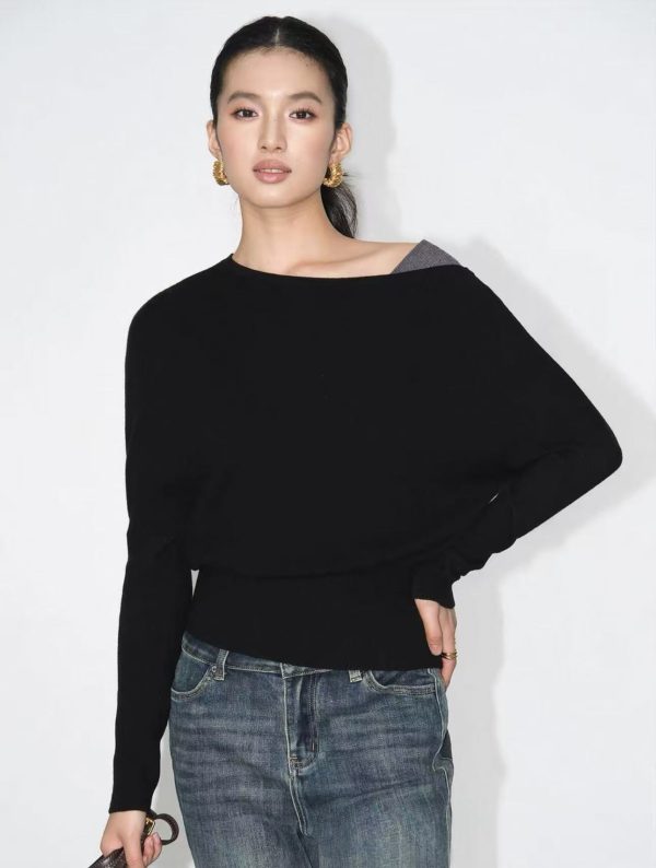 slanted shoulder contrasting splicing pullover knit sweater
