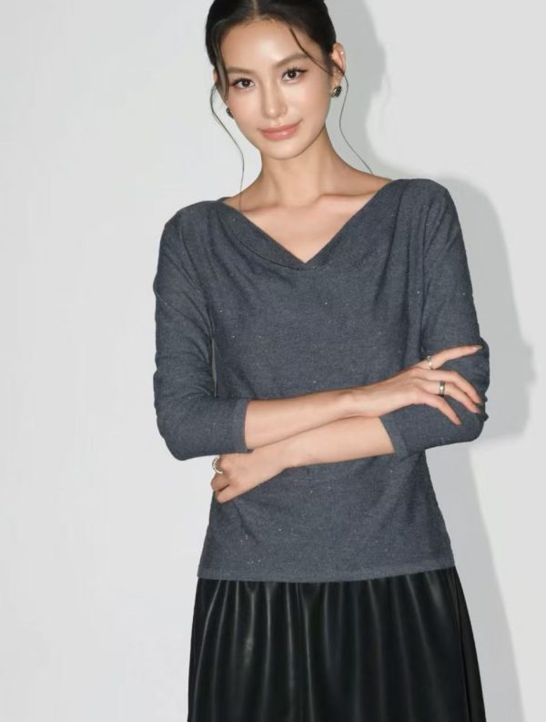 off shoulder long sleeve knitted sweater