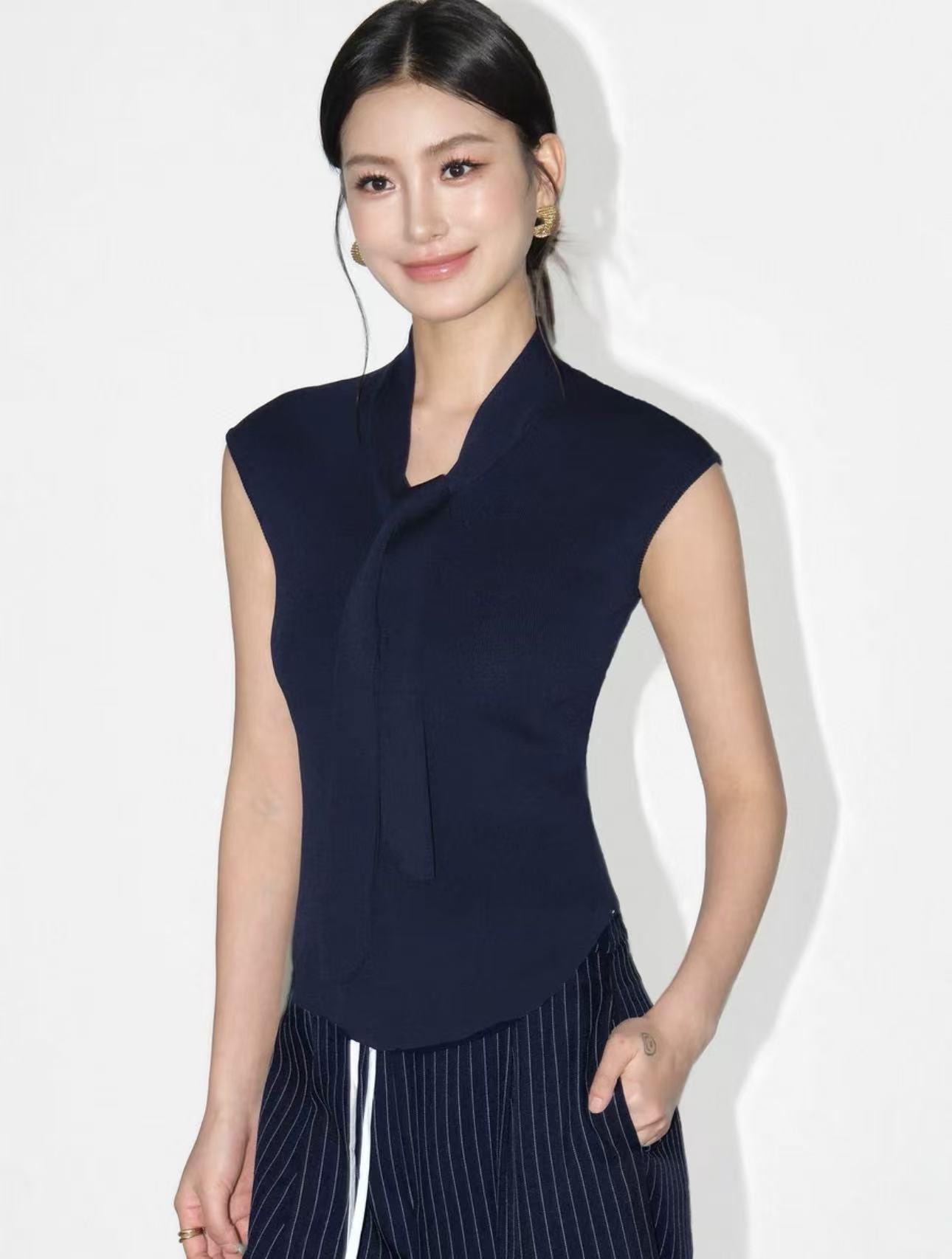 Sleeveless knitted vest - 图片 3